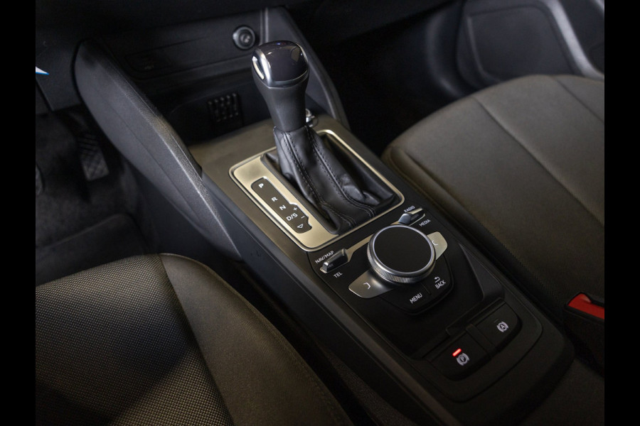 Audi Q2 35 TFSI Advanced edition / 150pk / Stoelverwarming / Adaptieve cruise control / Elektrische achterklep /