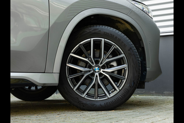 BMW X1 sDrive18i M-Sport - Camera - LED - Comfort Acces - Stoelverwarming