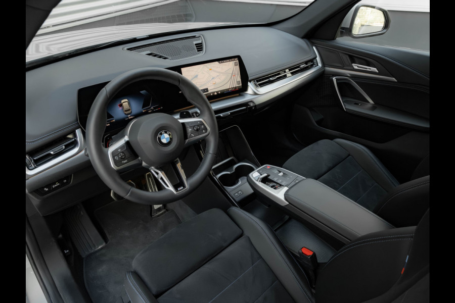 BMW X1 sDrive18i M-Sport - Camera - LED - Comfort Acces - Stoelverwarming
