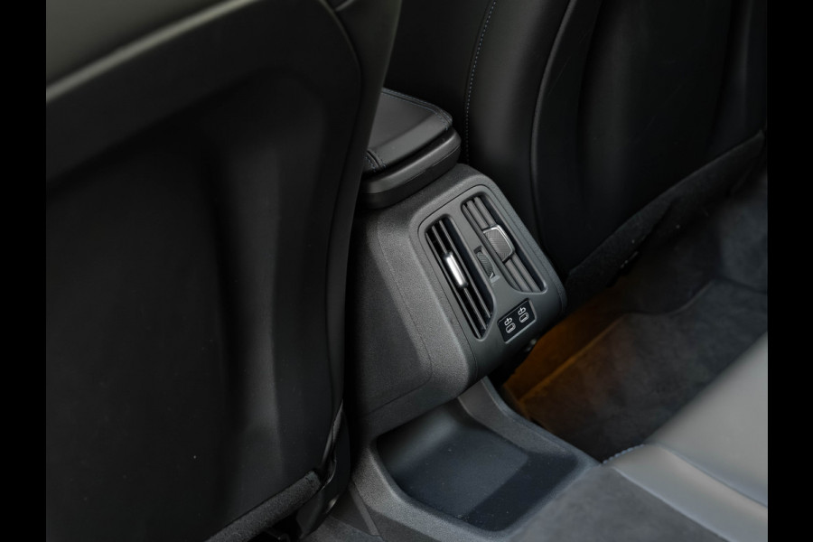 BMW X1 sDrive18i M-Sport - Camera - LED - Comfort Acces - Stoelverwarming