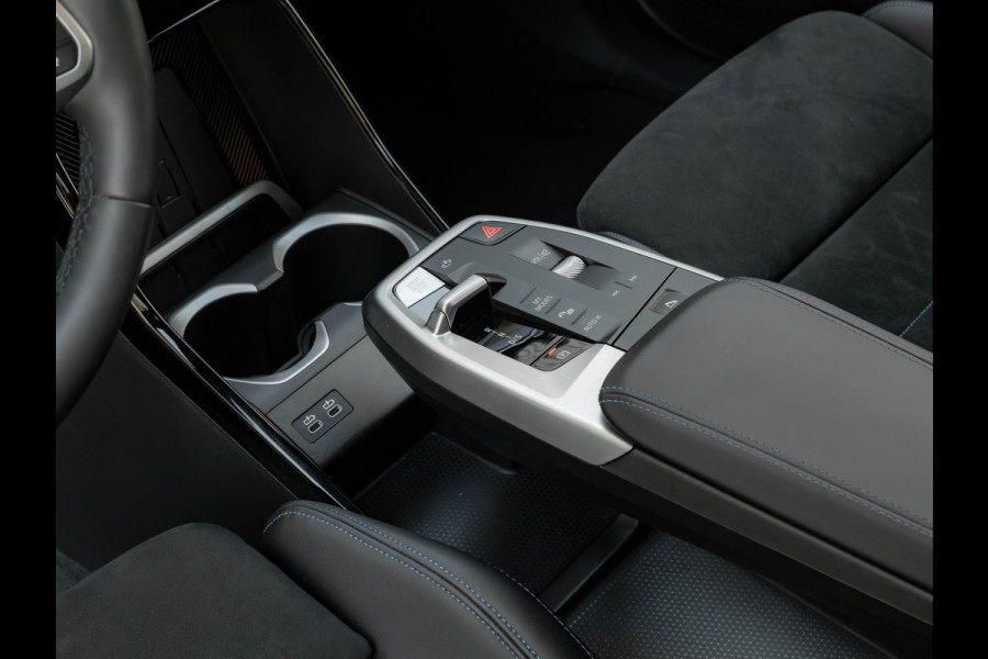BMW X1 sDrive18i M-Sport - Camera - LED - Comfort Acces - Stoelverwarming