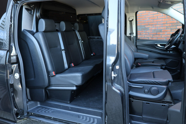 Mercedes-Benz Vito 119 CDI DC L3 XL | AMG | L+R Schuifdeur | Dubbel cabine | Navigatie | CarPlay | Camera | Lederen bekleding | Stoelverwarming | 2500 kg trekgewicht | Trekhaak | Multibeam Led | PDC V+A