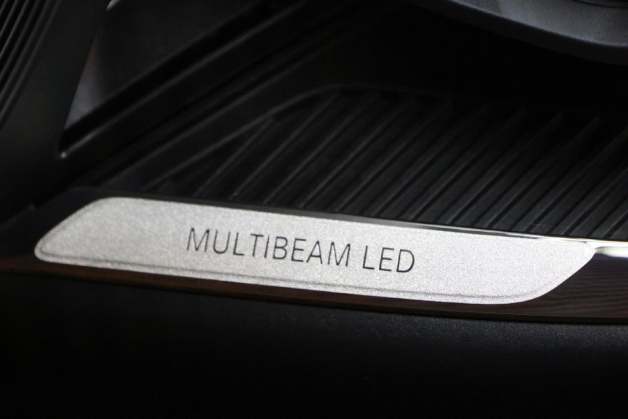 Mercedes-Benz Vito 119 CDI DC L3 XL | AMG | L+R Schuifdeur | Dubbel cabine | Navigatie | CarPlay | Camera | Lederen bekleding | Stoelverwarming | 2500 kg trekgewicht | Trekhaak | Multibeam Led | PDC V+A