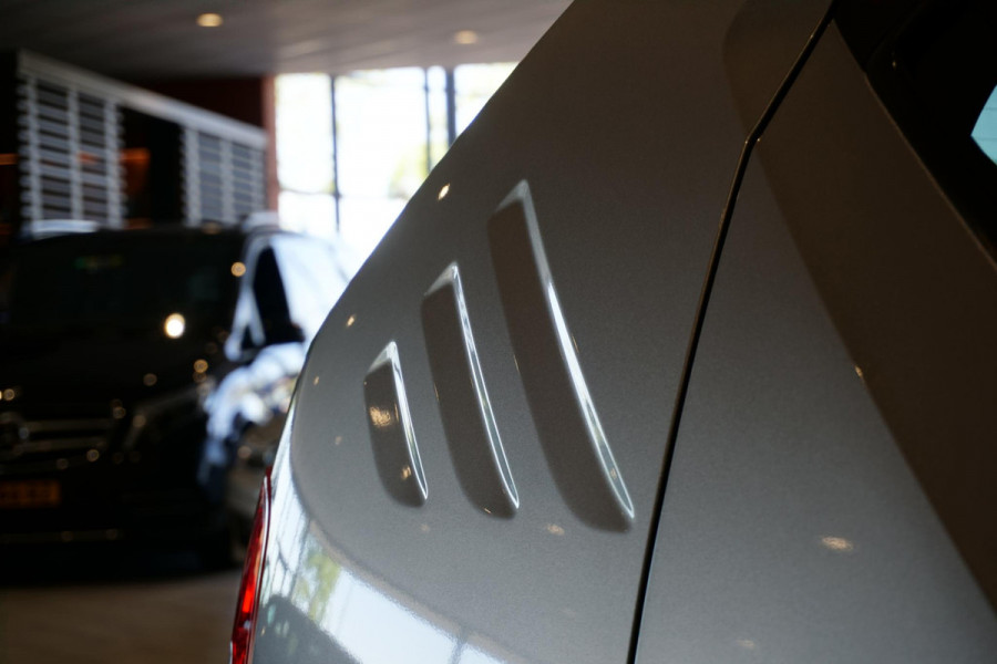 Suzuki Ignis 1.2 Smart Hybrid Style + CAMERA / KEYLESS / STOELVERWARMING /