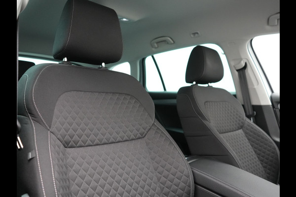 Škoda Superb Combi 1.4 TSI iV Business Edition PHEV 218pk Dealer O.H. | Adaptive Cruise | Camera | Voorstoelen Verwarmd | Apple Carplay | Crystal LED | Navigatie | Virtual Cockpit | DAB |