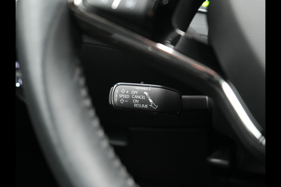 Škoda Superb Combi 1.4 TSI iV Business Edition PHEV 218pk Dealer O.H. | Adaptive Cruise | Camera | Voorstoelen Verwarmd | Apple Carplay | Crystal LED | Navigatie | Virtual Cockpit | DAB |