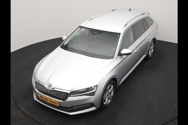 Škoda Superb Combi 1.4 TSI iV Business Edition PHEV 218pk Dealer O.H. | Adaptive Cruise | Camera | Voorstoelen Verwarmd | Apple Carplay | Crystal LED | Navigatie | Virtual Cockpit | DAB |