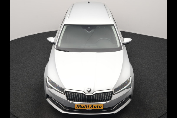 Škoda Superb Combi 1.4 TSI iV Business Edition PHEV 218pk Dealer O.H. | Adaptive Cruise | Camera | Voorstoelen Verwarmd | Apple Carplay | Crystal LED | Navigatie | Virtual Cockpit | DAB |