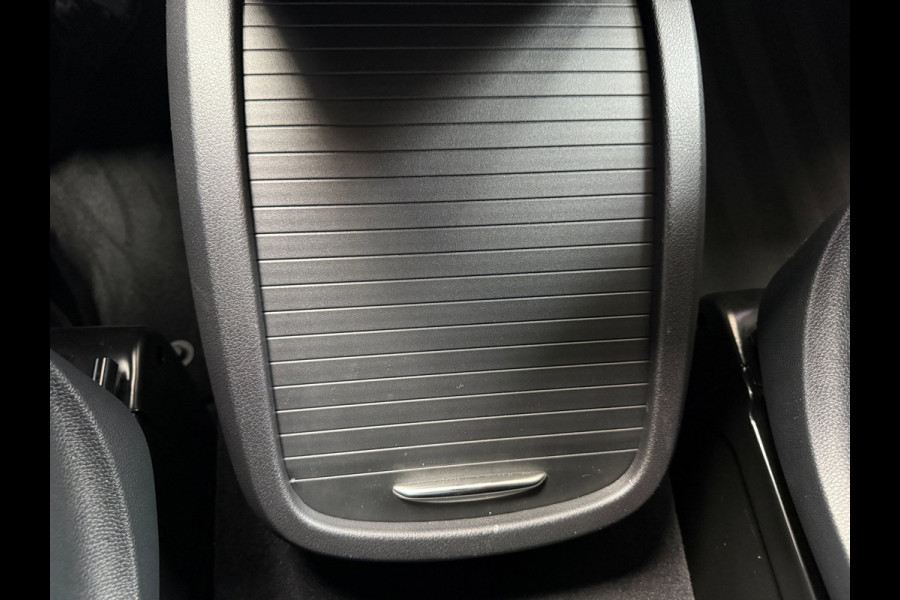 Mercedes-Benz EQV 300 L2 8-pers AMG Facelift - Inter. & Exterieur pakket - 360 - Elec. deuren - Vol Opties - Incl. Garantie