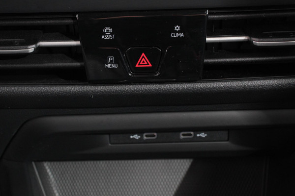 Volkswagen Golf 1.5 eTSI DSG Style 150 Pk Adaptive Cruise Control Camera Stoel/Stuurverwarming Navigatie Digital Cockpit Massage/Memory Bestuurderstoel