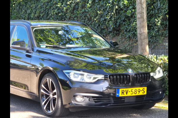 BMW 3 Serie Touring 320i LCI Apple CarPlay Adaptieve Cruise Camera Sport Stoelen KeyLess Lm Velgen Corporate Lease Executive
