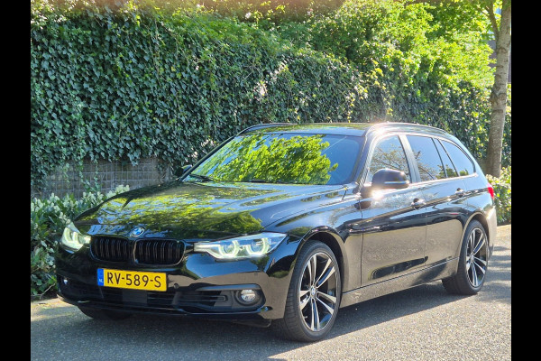 BMW 3 Serie Touring 320i LCI Apple CarPlay Adaptieve Cruise Camera Sport Stoelen KeyLess Lm Velgen Corporate Lease Executive