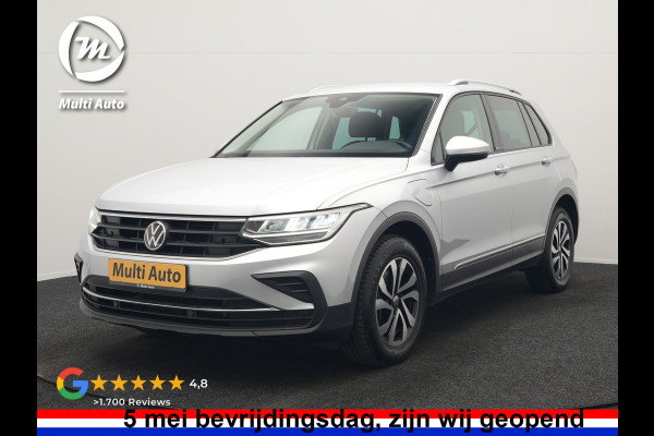 Volkswagen Tiguan 1.4 TSI eHybrid Active PHEV 245pk Dealer O.H. | Trekhaak Af Fabriek | Adaptive Cruise | Camera | Stoelen & Stuur Verwarmd | Apple Carplay | Navigatie | Virtual Cockpit | DAB | Plug In Hybrid |