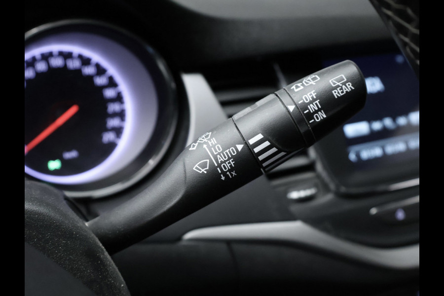 Opel Astra 1.2 Edition Sport (APPLE CARPLAY,NAVI,CAMERA,PDC,CRUISE,GETINT,TREKHAAK,SPORTSTOELEN,LM VELGEN,NETTE STAAT)