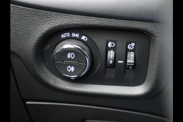 Opel Astra 1.2 Edition Sport (APPLE CARPLAY,NAVI,CAMERA,PDC,CRUISE,GETINT,TREKHAAK,SPORTSTOELEN,LM VELGEN,NETTE STAAT)