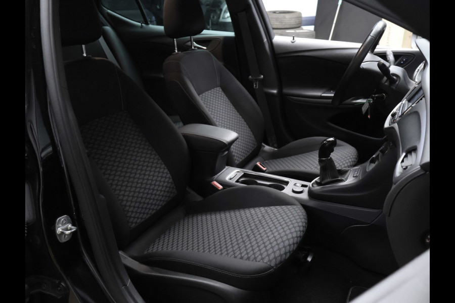 Opel Astra 1.2 Edition Sport (APPLE CARPLAY,NAVI,CAMERA,PDC,CRUISE,GETINT,TREKHAAK,SPORTSTOELEN,LM VELGEN,NETTE STAAT)