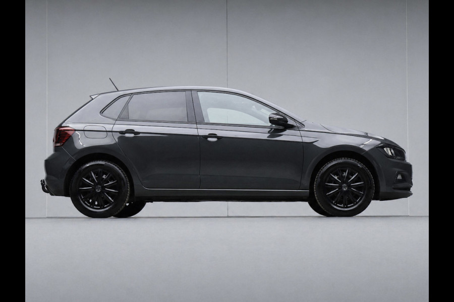 Volkswagen Polo 1.0 Comfortline Sport (APPLE CARPLAY,NAVI,PDC,CRUISE,LED,GETINT,TREKHAAK,SPORTSTOELEN,NETTE STAAT)