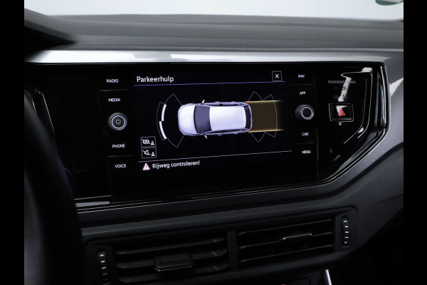 Volkswagen Polo 1.0 Comfortline Sport (APPLE CARPLAY,NAVI,PDC,CRUISE,LED,GETINT,TREKHAAK,SPORTSTOELEN,NETTE STAAT)