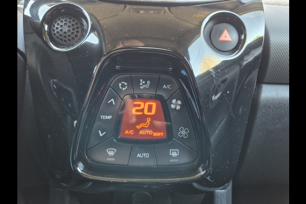 Peugeot 108 1.0 e-VTi Allure ,Airco,cruise,achteruitrijcamera,navigatie executive edition