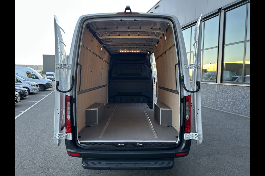 Mercedes-Benz Sprinter 317 CDI L3 H2 Pro LED / MBUX / Navigatie / Camera / Parkeersensoren / Cruise control / Airco / 270 Graden achterdeuren