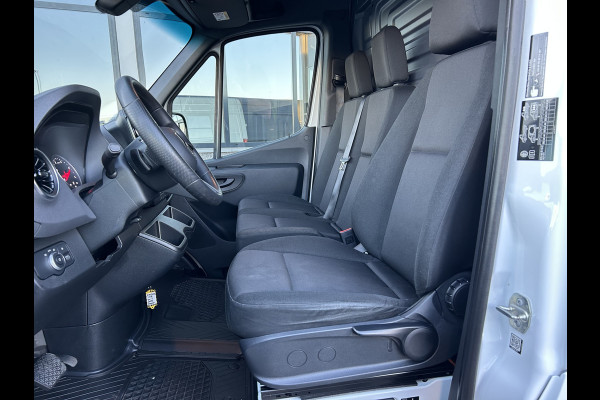 Mercedes-Benz Sprinter 317 CDI L3 H2 Pro LED / MBUX / Navigatie / Camera / Parkeersensoren / Cruise control / Airco / 270 Graden achterdeuren