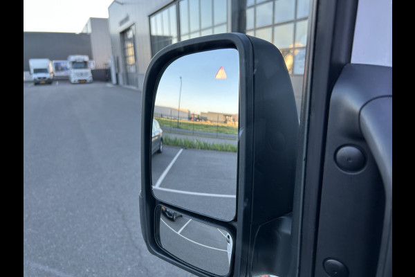 Mercedes-Benz Sprinter 317 CDI L3 H2 Pro LED / MBUX / Navigatie / Camera / Parkeersensoren / Cruise control / Airco / 270 Graden achterdeuren