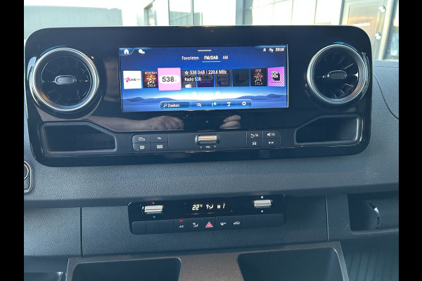 Mercedes-Benz Sprinter 317 CDI L3 H2 Pro LED / MBUX / Navigatie / Camera / Parkeersensoren / Cruise control / Airco / 270 Graden achterdeuren