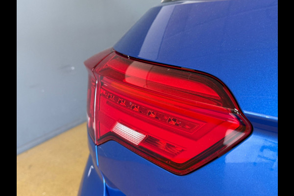 Volkswagen T-Roc 1.0 TSI Style Business | Sensoren | Navigatie