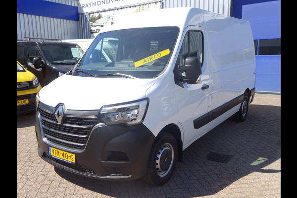 Renault Master T35 2.3 dCi 135 PK L2H2 GROOT NAVI AIRCO TREKHAAK ZEER MOOI