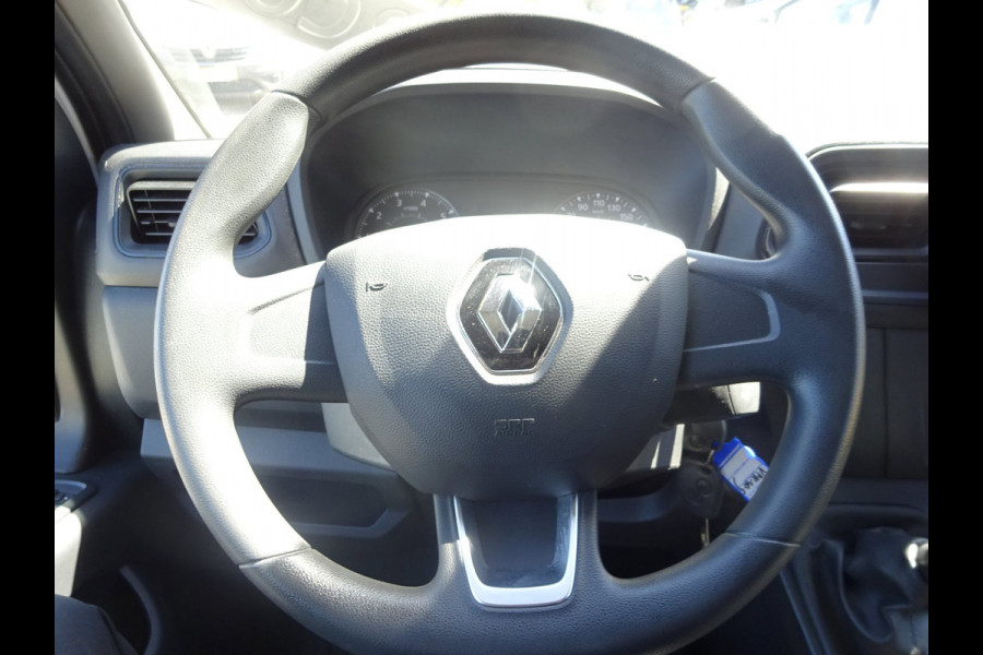 Renault Master T35 2.3 dCi 135 PK L2H2 GROOT NAVI AIRCO TREKHAAK ZEER MOOI