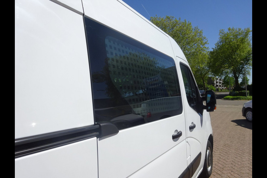 Renault Master T35 2.3 dCi 135 PK L2H2 GROOT NAVI AIRCO TREKHAAK ZEER MOOI