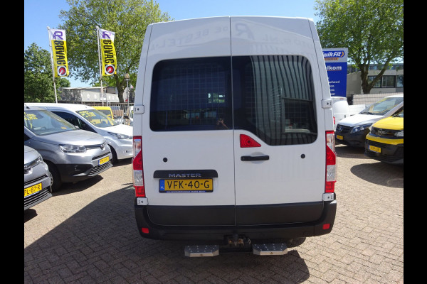 Renault Master T35 2.3 dCi 135 PK L2H2 GROOT NAVI AIRCO TREKHAAK ZEER MOOI
