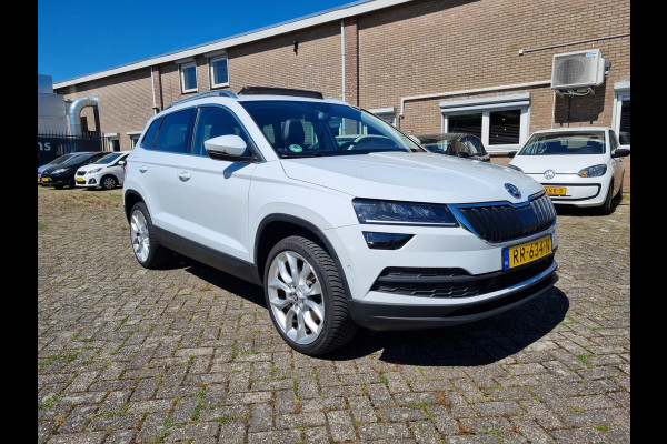 Škoda Karoq 1.5 TSI ACT Style Business ✅PANODAK ✅CARPLAY ✅CANTON SOUND