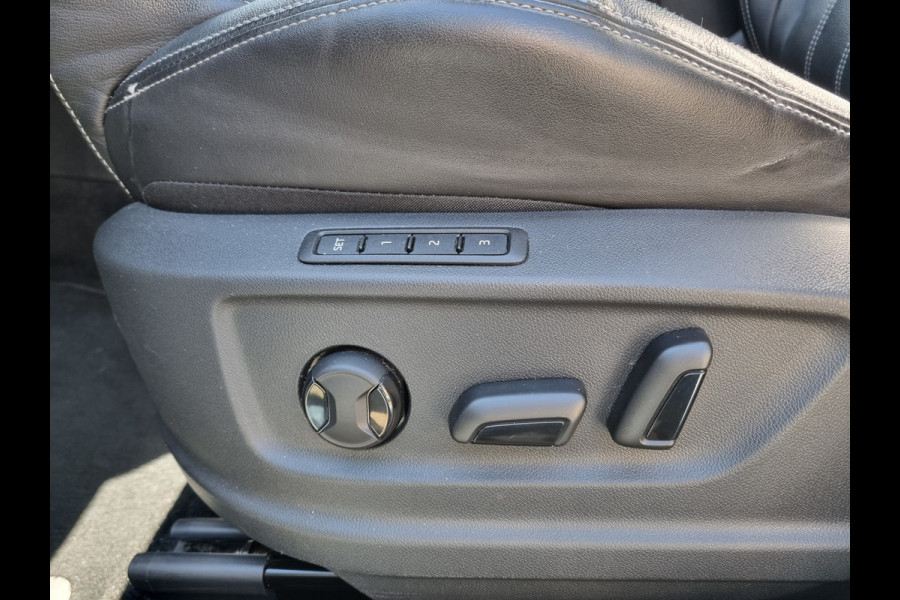 Škoda Karoq 1.5 TSI ACT Style Business ✅PANODAK ✅CARPLAY ✅CANTON SOUND