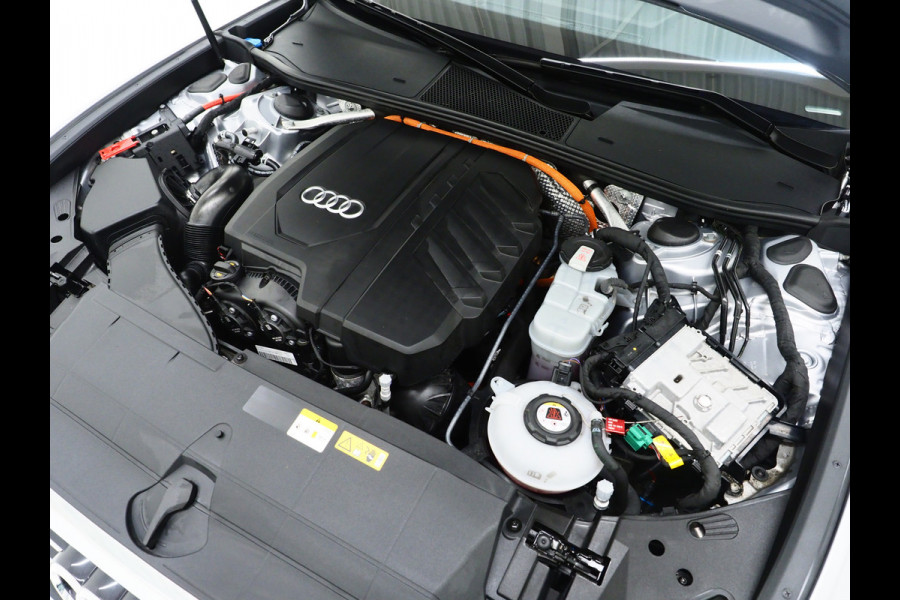 Audi A6 Avant 50 TFSI e quattro | Trekhaak | Adaptive Cruise | Camera | Stoelverwarming | DAB | Virtual | Carplay