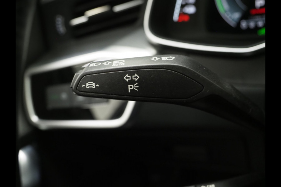 Audi A6 Avant 50 TFSI e quattro | Trekhaak | Adaptive Cruise | Camera | Stoelverwarming | DAB | Virtual | Carplay