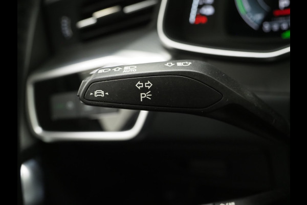 Audi A6 Avant 50 TFSI e quattro | Trekhaak | Adaptive Cruise | Camera | Stoelverwarming | DAB | Virtual | Carplay