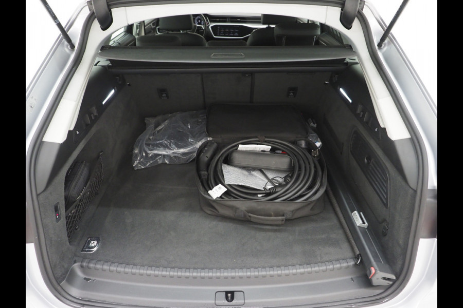 Audi A6 Avant 50 TFSI e quattro | Trekhaak | Adaptive Cruise | Camera | Stoelverwarming | DAB | Virtual | Carplay