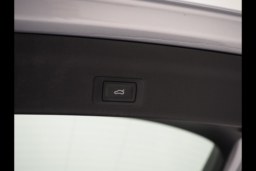 Audi A6 Avant 50 TFSI e quattro | Trekhaak | Adaptive Cruise | Camera | Stoelverwarming | DAB | Virtual | Carplay