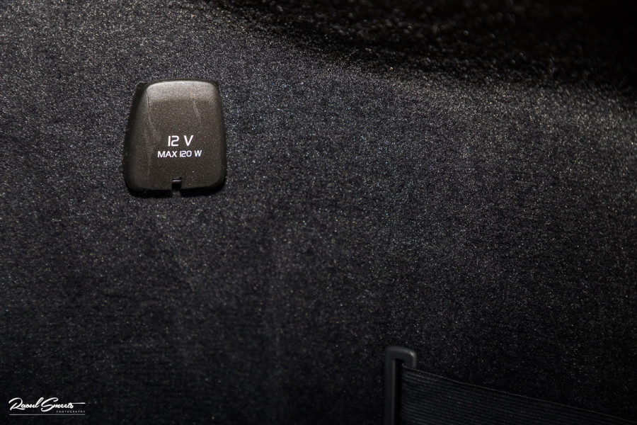 Volvo XC90 2.0 T8 Recharge AWD Ultimate Dark long Range Luchtvering | Bowers&Wilkins | Zwenkbare trekhaak | Panorama dak | Stoelverkoeling + massage |