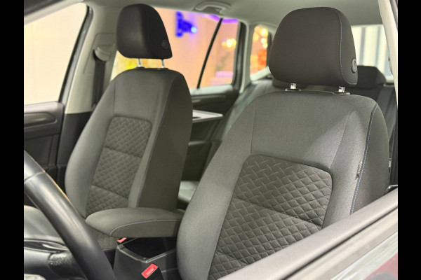 Volkswagen Golf Sportsvan 1.0 TSI Highline Aut. | Trekhaak | ACC | LED | Camera