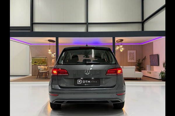 Volkswagen Golf Sportsvan 1.0 TSI Highline Aut. | Trekhaak | ACC | LED | Camera