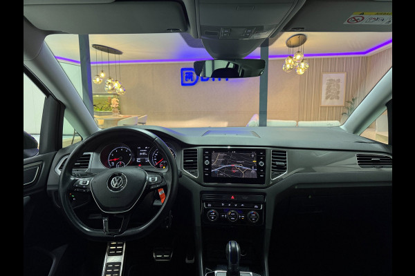 Volkswagen Golf Sportsvan 1.0 TSI Highline Aut. | Trekhaak | ACC | LED | Camera