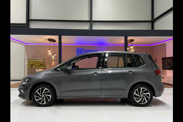 Volkswagen Golf Sportsvan 1.0 TSI Highline Aut. | Trekhaak | ACC | LED | Camera