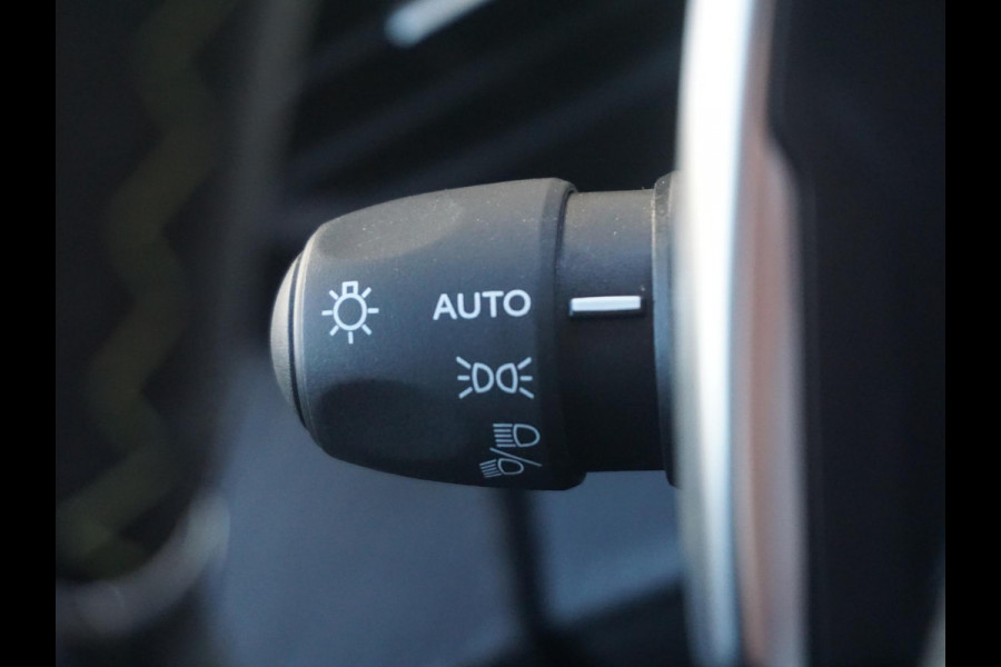 Peugeot 2008 1.2 Hybrid 145 GT 360 Camera