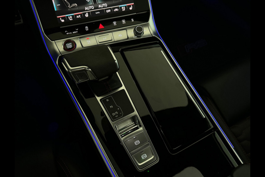 Audi RS6 Avant TFSI quattro Pano|Ceramic|HuD|B&O 3D|PPF|Carbon