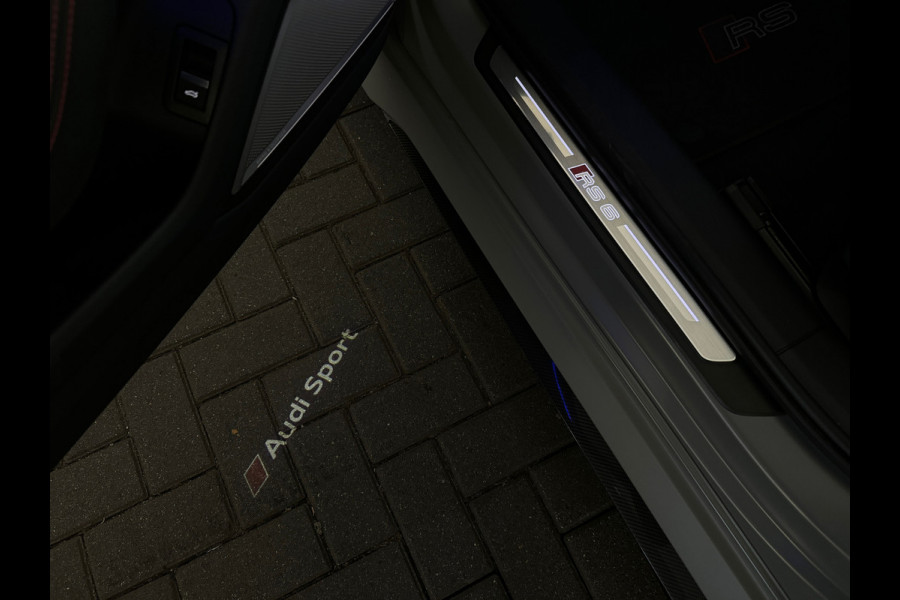 Audi RS6 Avant TFSI quattro Pano|Ceramic|HuD|B&O 3D|PPF|Carbon