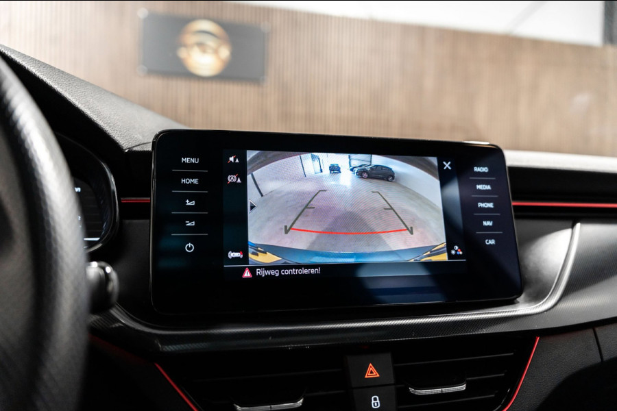 Škoda SCALA 1.5 TSI Sport Business DSG LED PANO CAMERA KUIPSTOELEN