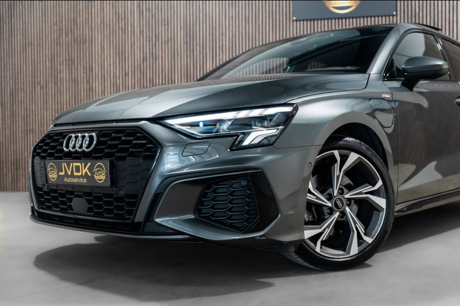 Audi A3 Sportback 40 TFSI e S-Line 2023 S-Tronic PANO LED VIRTUAL