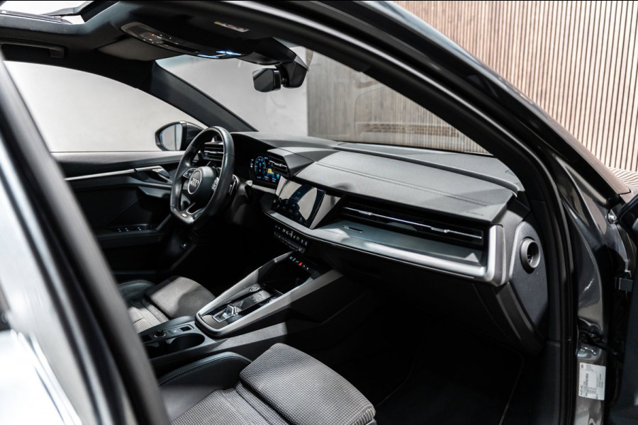 Audi A3 Sportback 40 TFSI e S-Line 2023 S-Tronic PANO LED VIRTUAL